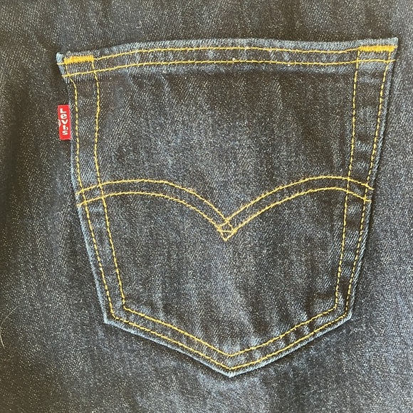 Levi Strauss 505 Denim Jeans Men’s 35 W X 32 L Dark Blue Wash Roomy Fit Classic - Picture 7 of 17